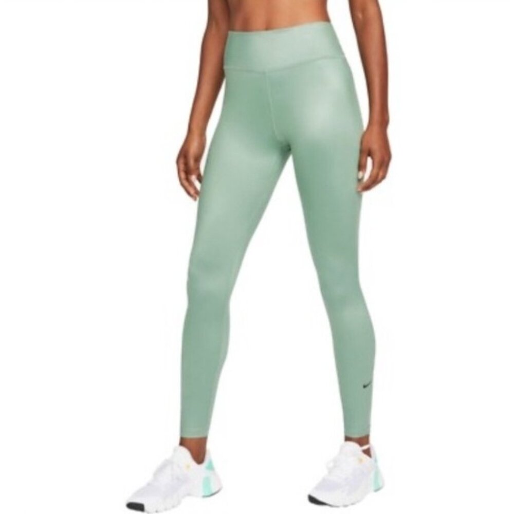 Nike Sage Green High-Rise Leggings